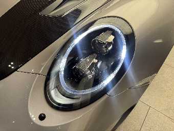 PORSCHE 911 2019 Image 36