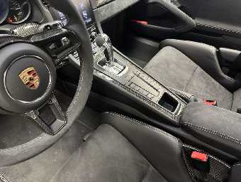 PORSCHE 911 2019 Image 37