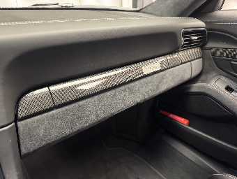 PORSCHE 911 2019 Image 41