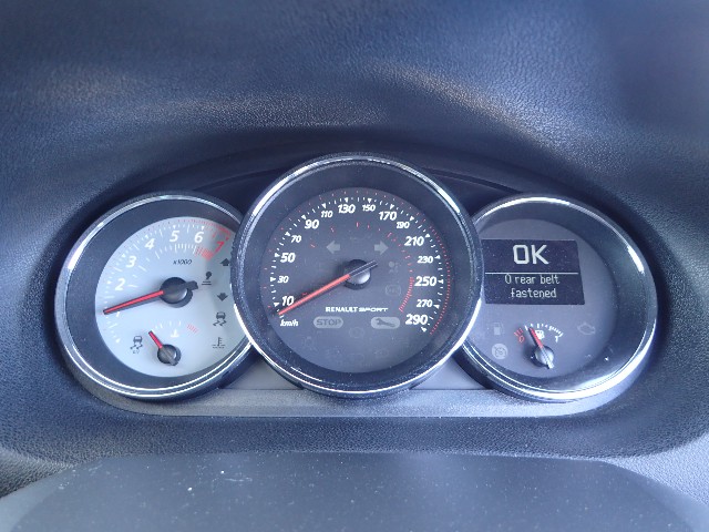 RENAULT MEGANE 2015 Image 25