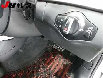 AUDI A4 2012 Image 4