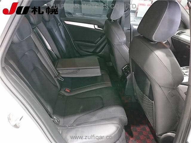 AUDI A4 2012 Image 7