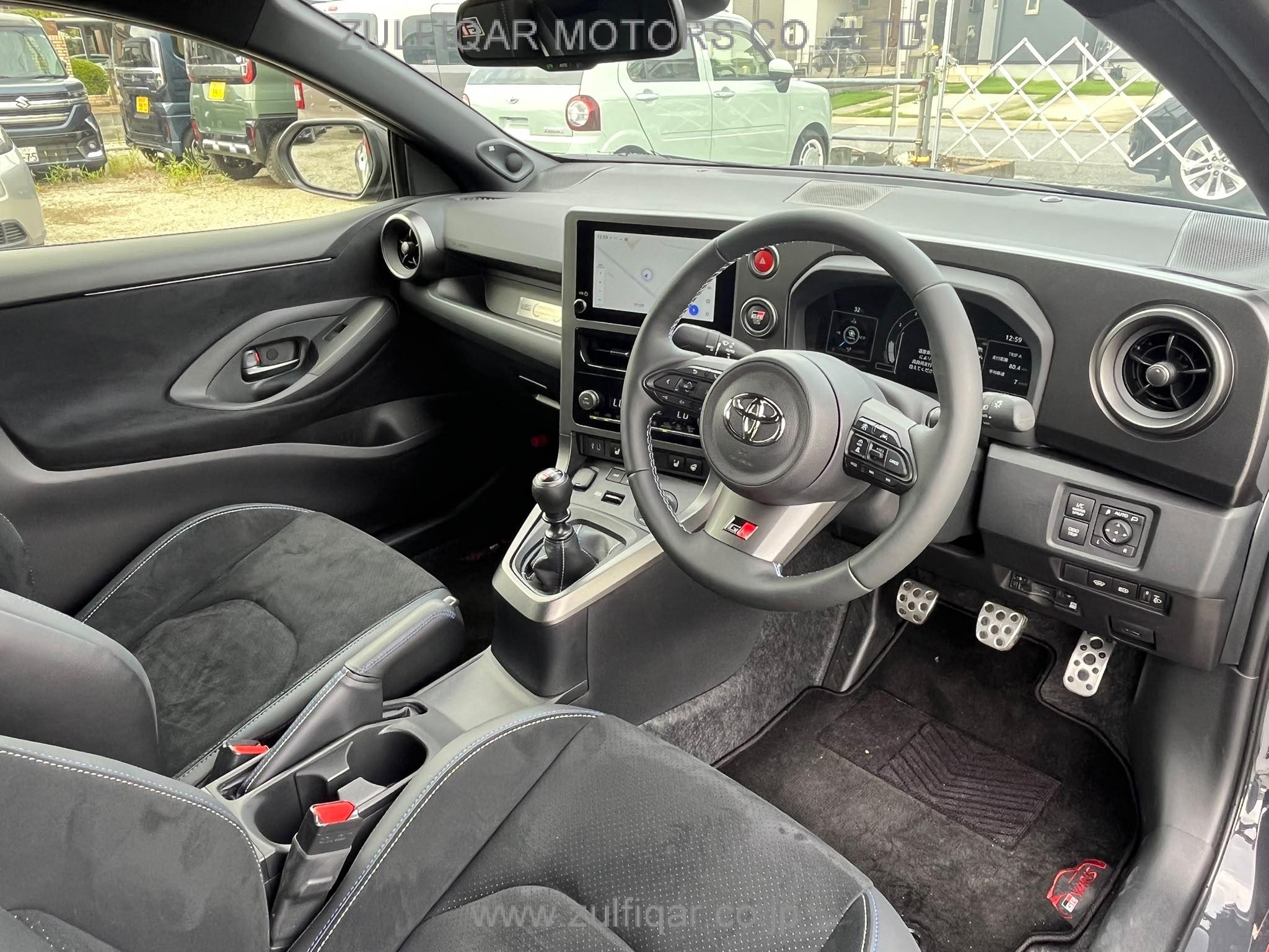 TOYOTA GR YARIS 2024 Image 9