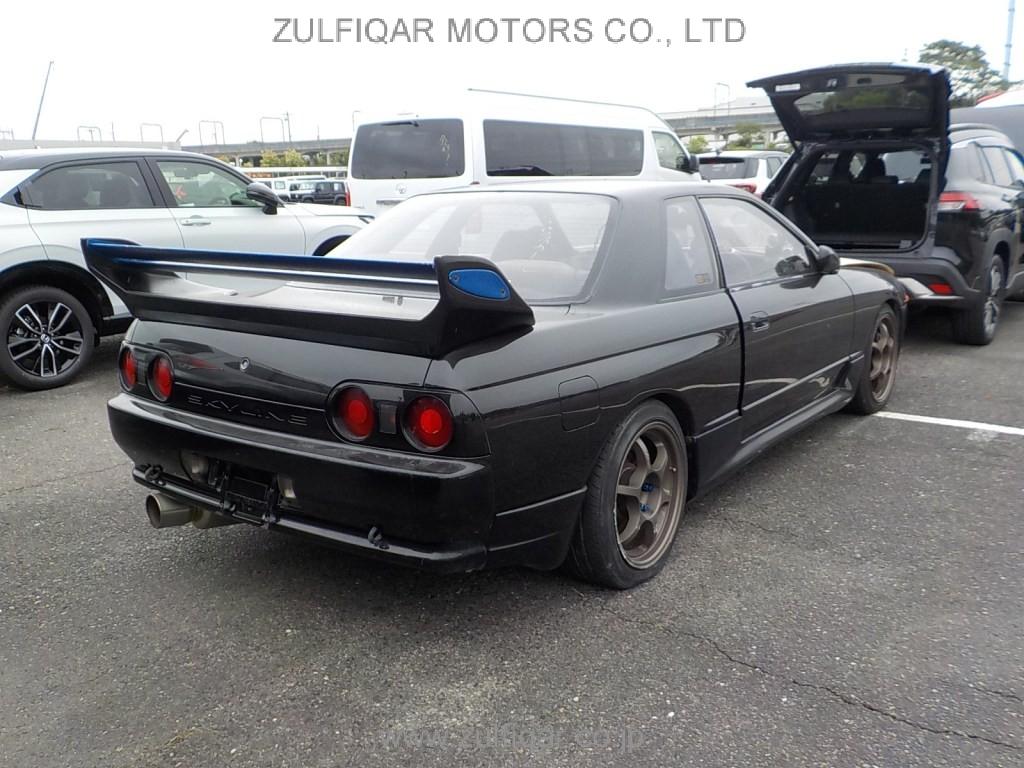 NISSAN SKYLINE 1990 Image 4