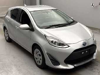 TOYOTA AQUA 2021 Image 3