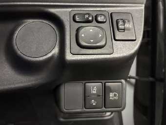 TOYOTA AQUA 2021 Image 12