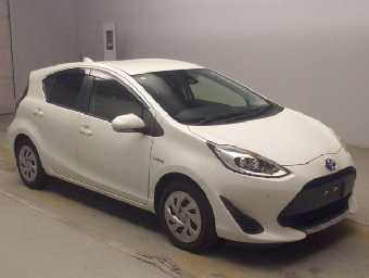 TOYOTA AQUA 2019 Image 3