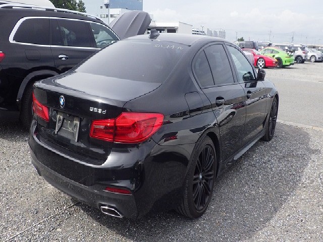 BMW 5 SERIES 2019 Image 47