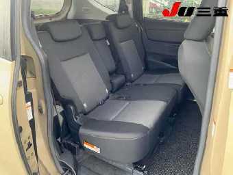 TOYOTA SIENTA 2019 Image 6