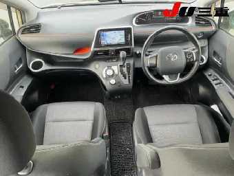 TOYOTA SIENTA 2019 Image 9