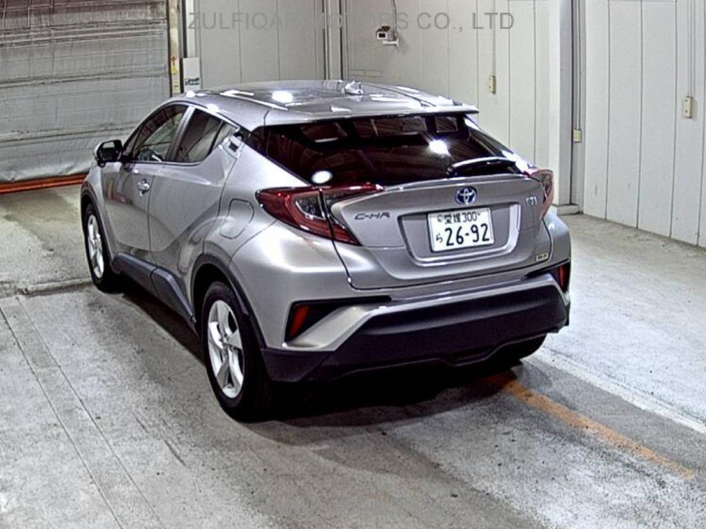 TOYOTA C-HR 2018 Image 3