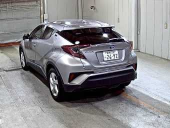 TOYOTA C-HR 2018 Image 3