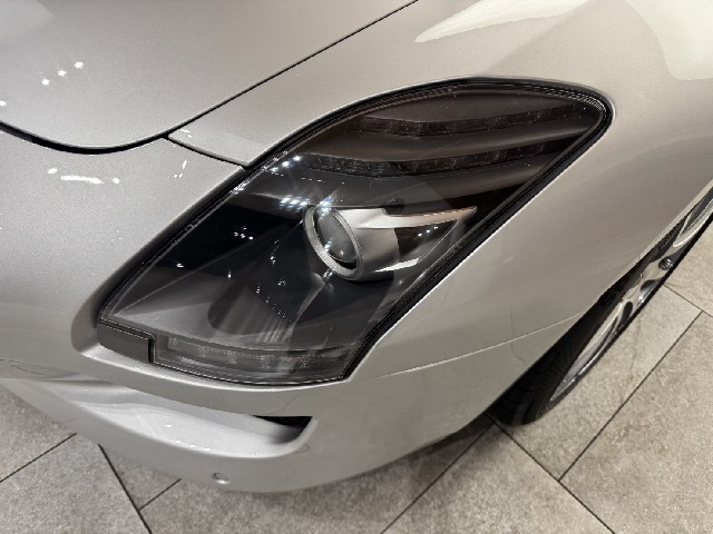 MERCEDES BENZ SLS AMG 2010 Image 25