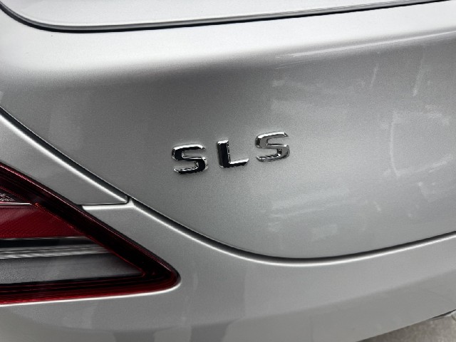 MERCEDES BENZ SLS AMG 2010 Image 29
