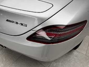 MERCEDES BENZ SLS AMG 2010 Image 25