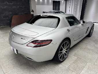 MERCEDES BENZ SLS AMG 2010 Image 37