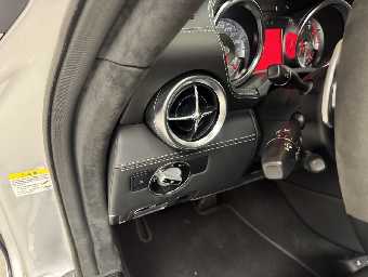 MERCEDES BENZ SLS AMG 2010 Image 42
