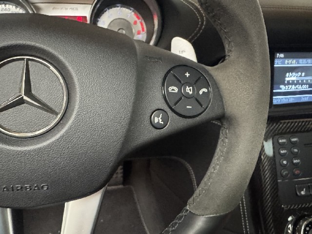MERCEDES BENZ SLS AMG 2010 Image 51
