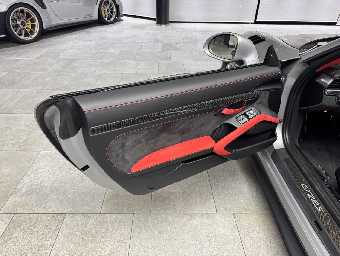 PORSCHE 911 2019 Image 12