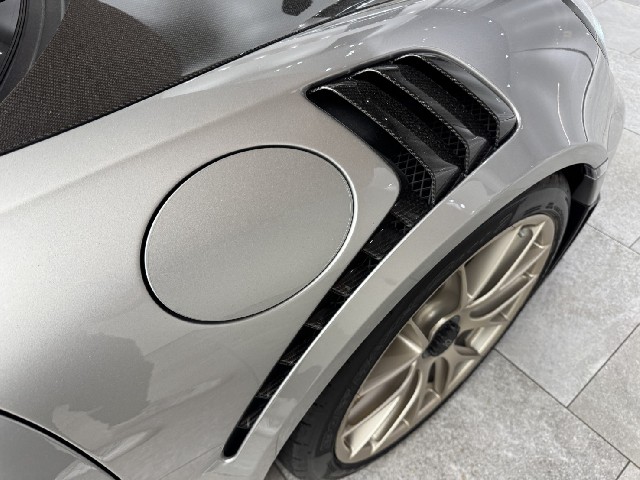 PORSCHE 911 2019 Image 34