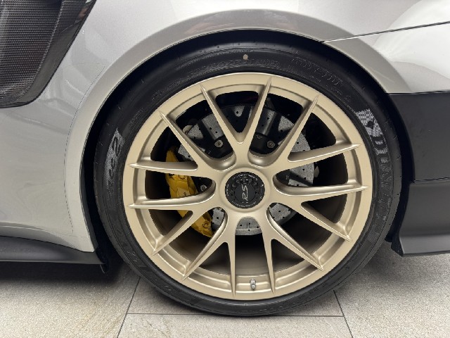 PORSCHE 911 2019 Image 37