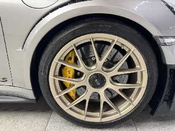 PORSCHE 911 2019 Image 33