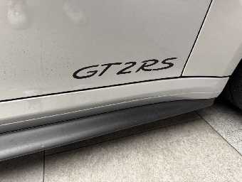 PORSCHE 911 2019 Image 34
