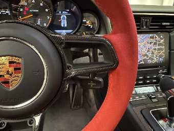 PORSCHE 911 2019 Image 40