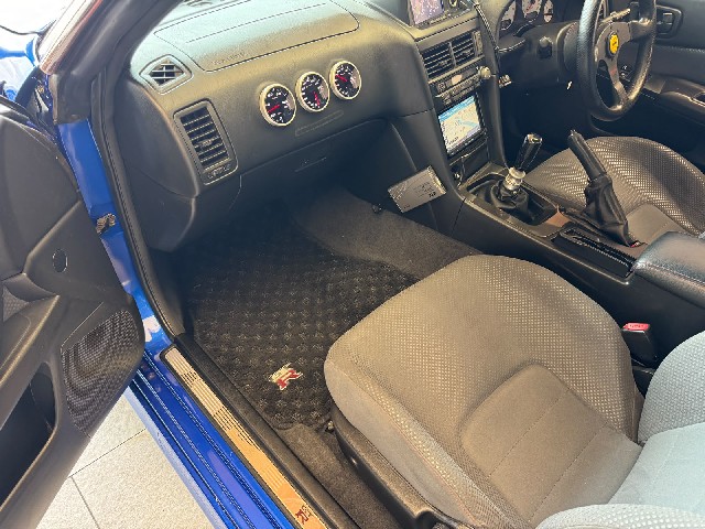 NISSAN SKYLINE 1999 Image 28