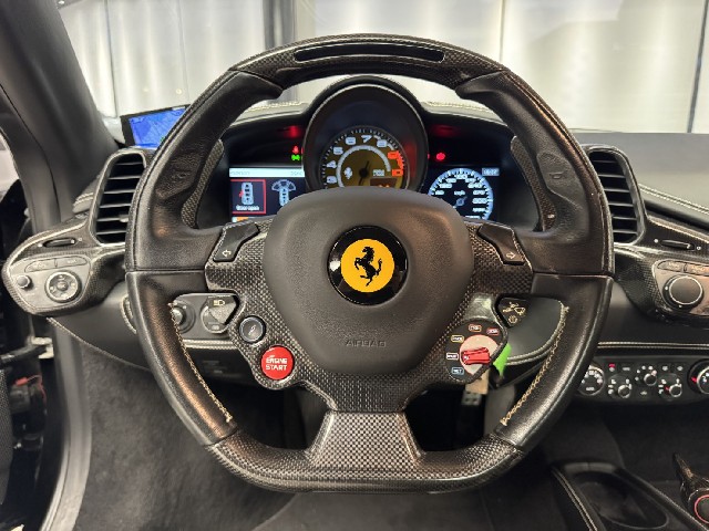 FERRARI 458 ITALIA 2013 Image 41