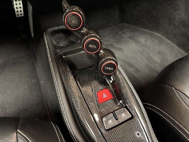 FERRARI 458 ITALIA 2013 Image 45