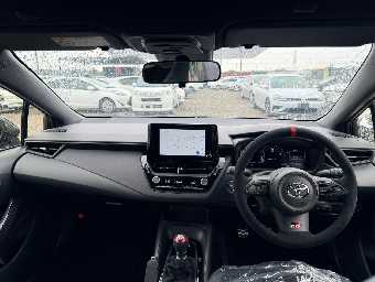 TOYOTA GR COROLLA 2023 Image 11