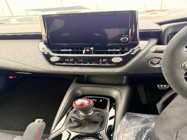 TOYOTA GR COROLLA 2023 Image 21
