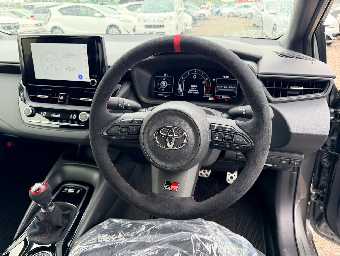 TOYOTA GR COROLLA 2023 Image 10