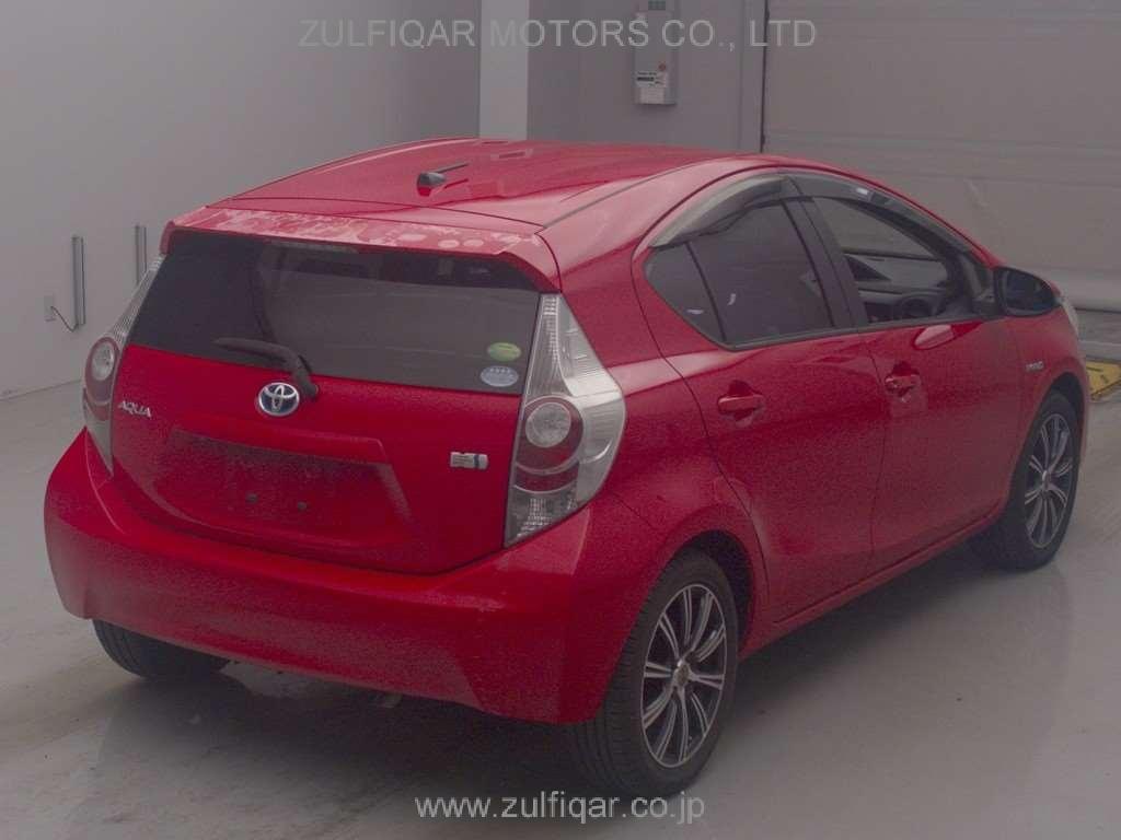 TOYOTA AQUA 2014 Image 2