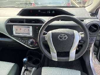 TOYOTA AQUA 2014 Image 6
