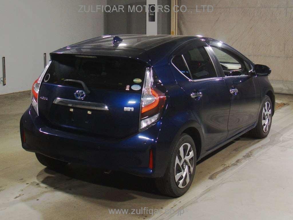 TOYOTA AQUA 2021 Image 2
