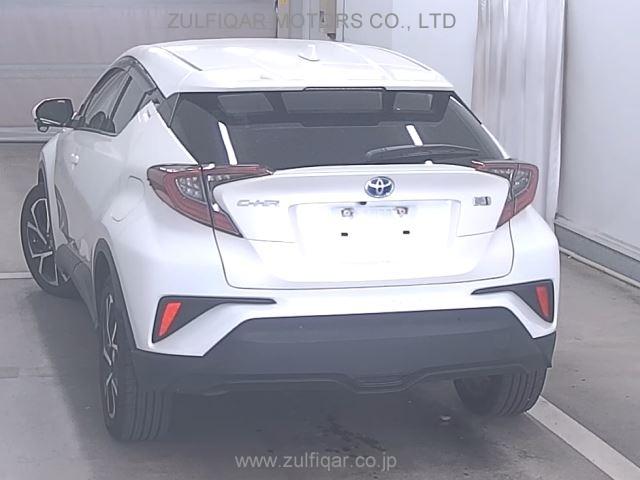 TOYOTA C-HR 2018 Image 3