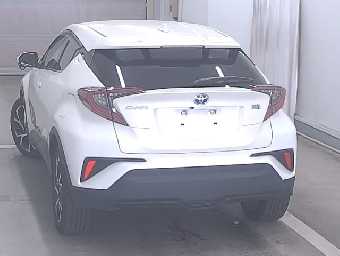 TOYOTA C-HR 2018 Image 3