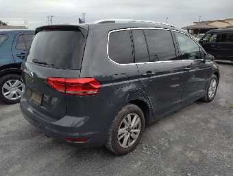 VOLKSWAGEN GOLF TOURAN 2021 Image 2