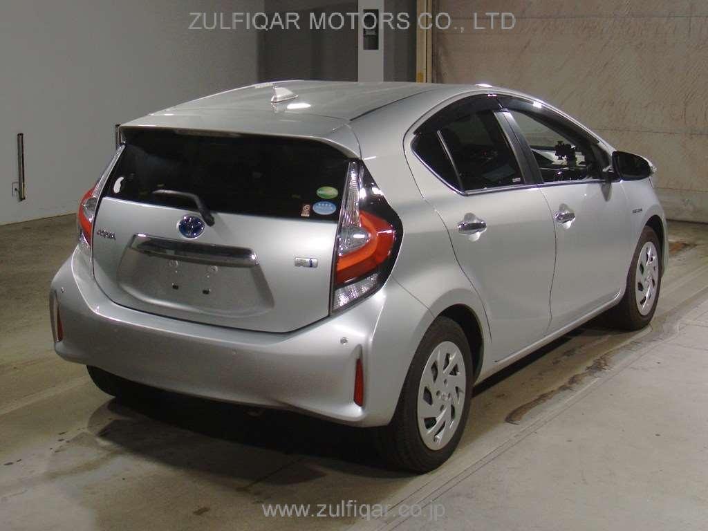 TOYOTA AQUA 2019 Image 2
