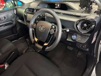 TOYOTA AQUA 2019 Image 5