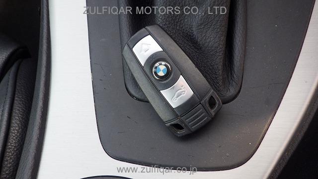 BMW 3 SERIES 2011 Image 11