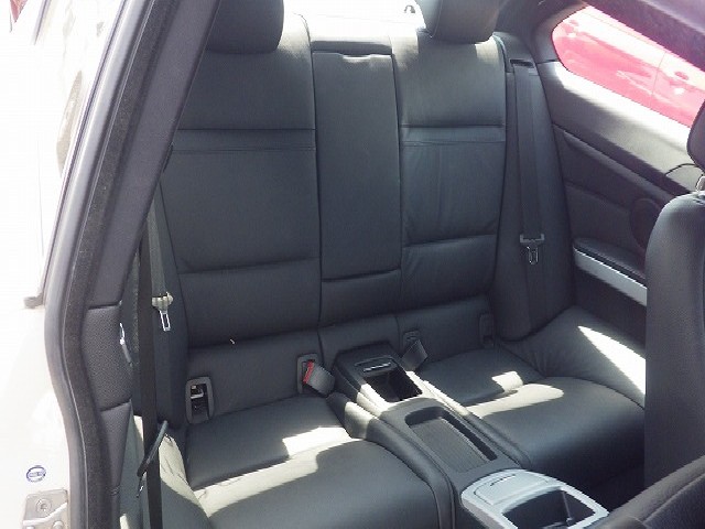 BMW 3 SERIES 2011 Image 19