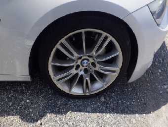 BMW 3 SERIES 2011 Image 18