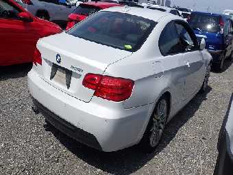 BMW 3 SERIES 2011 Image 4