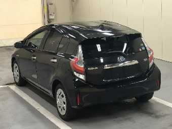 TOYOTA AQUA 2018 Image 2