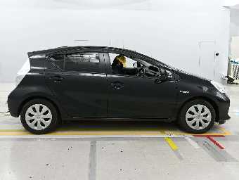 TOYOTA AQUA 2014 Image 3