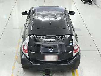 TOYOTA AQUA 2014 Image 8