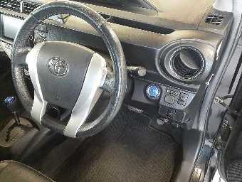 TOYOTA AQUA 2014 Image 9